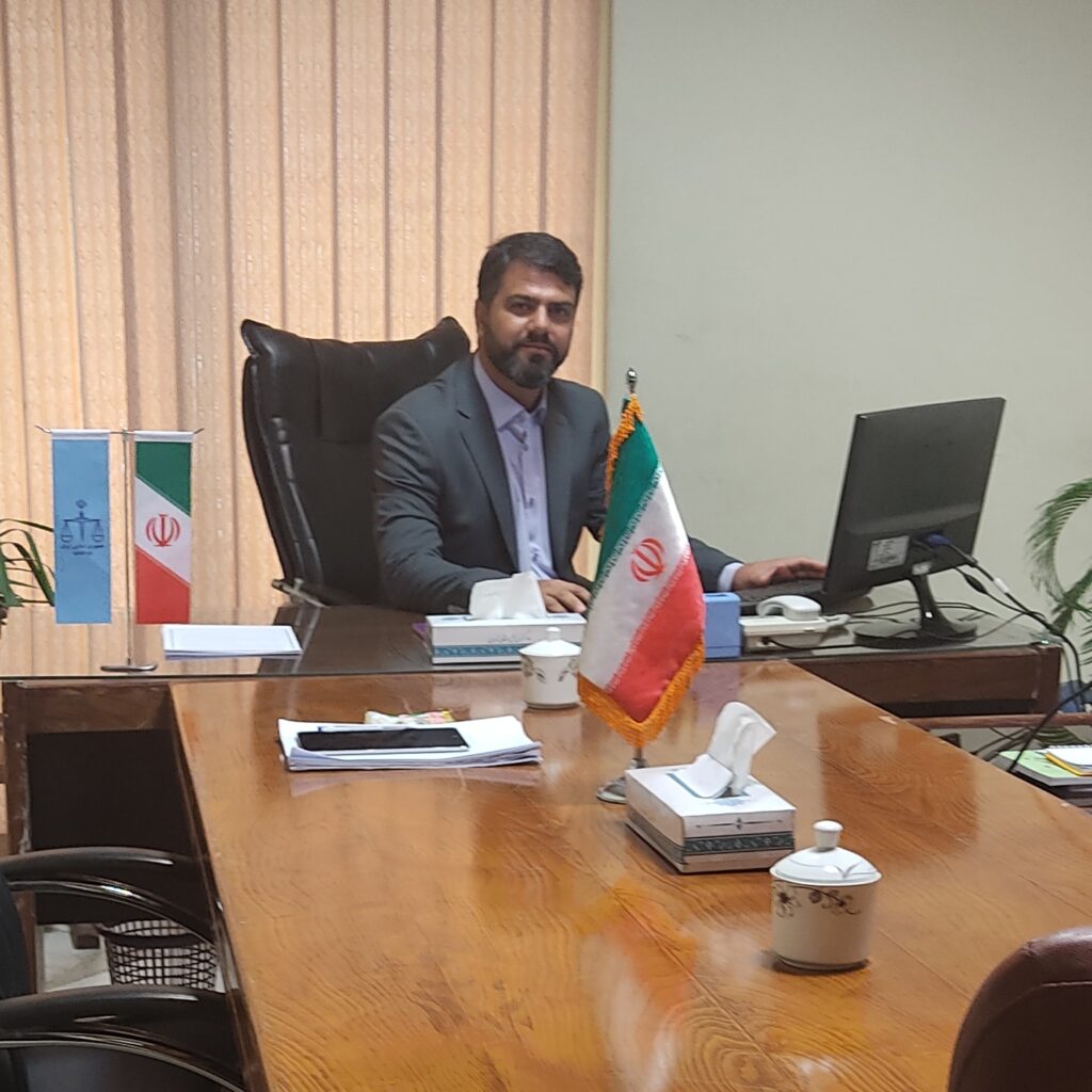 یکی از بهترین وکلای تهران دکتر محمدعلی قاسمی حقوقدان مشاور دعاوی حقوقی و کیفری تجاری خانواده